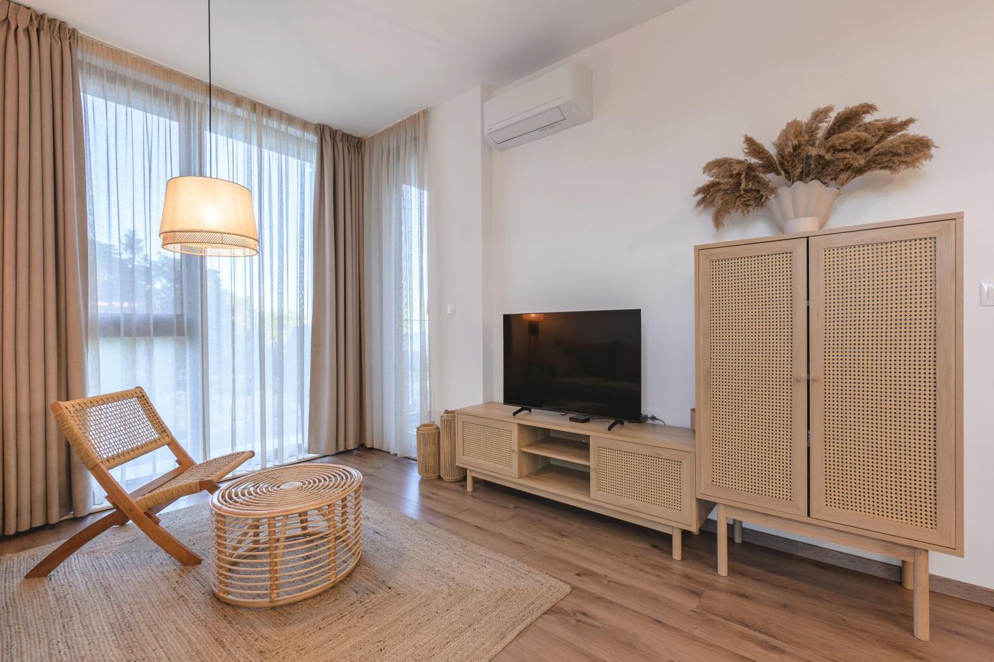 Boho Sea View One-Bedroom Pool & Spa Apartment Saints Constantine and Helena Exterior foto